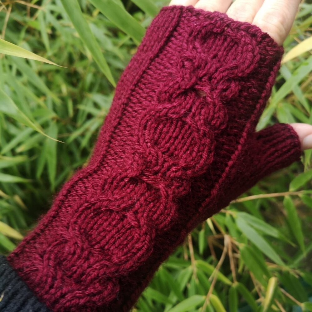 Handmade Fingerless Texting Gloves burgundy